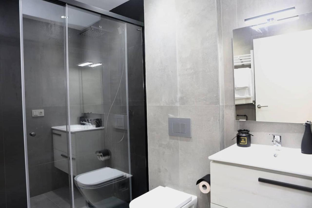 דירות בילבאו Piso Reformado A 2 Min Del Casco Viejo Con Garaje Gratis מראה חיצוני תמונה